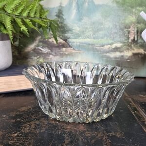 Vintage Clear Pressed Glass Bowl Starburst Pattern Sawtooth Edge 8" Wide